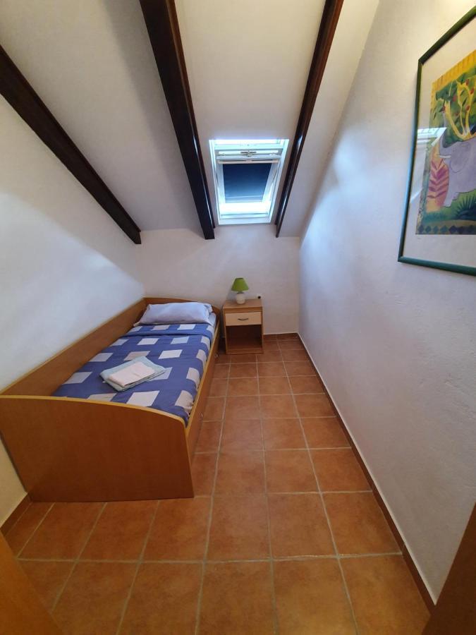 Kaprije Mistral Apartment Ngoại thất bức ảnh
